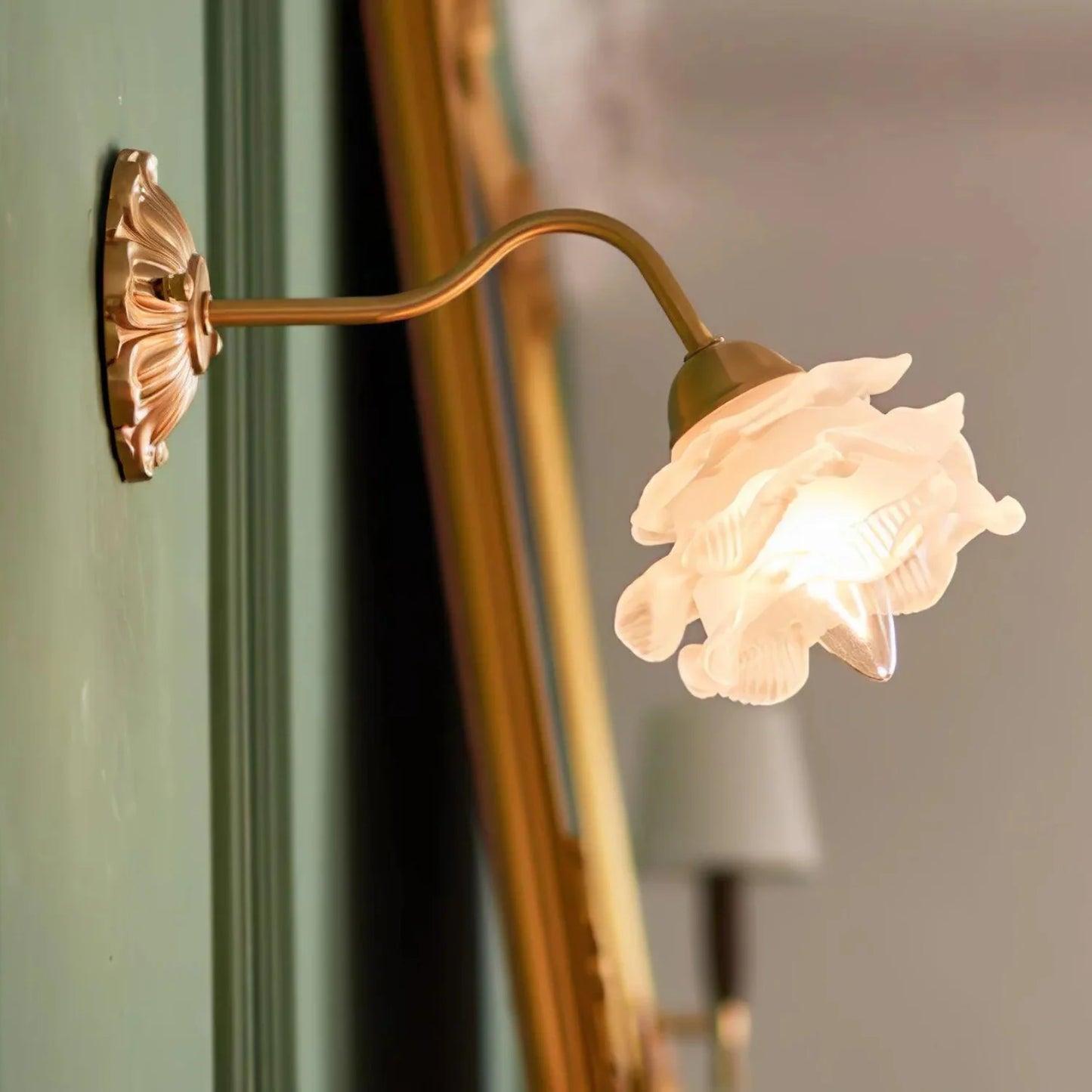 Floral Glass Wall Lamp
