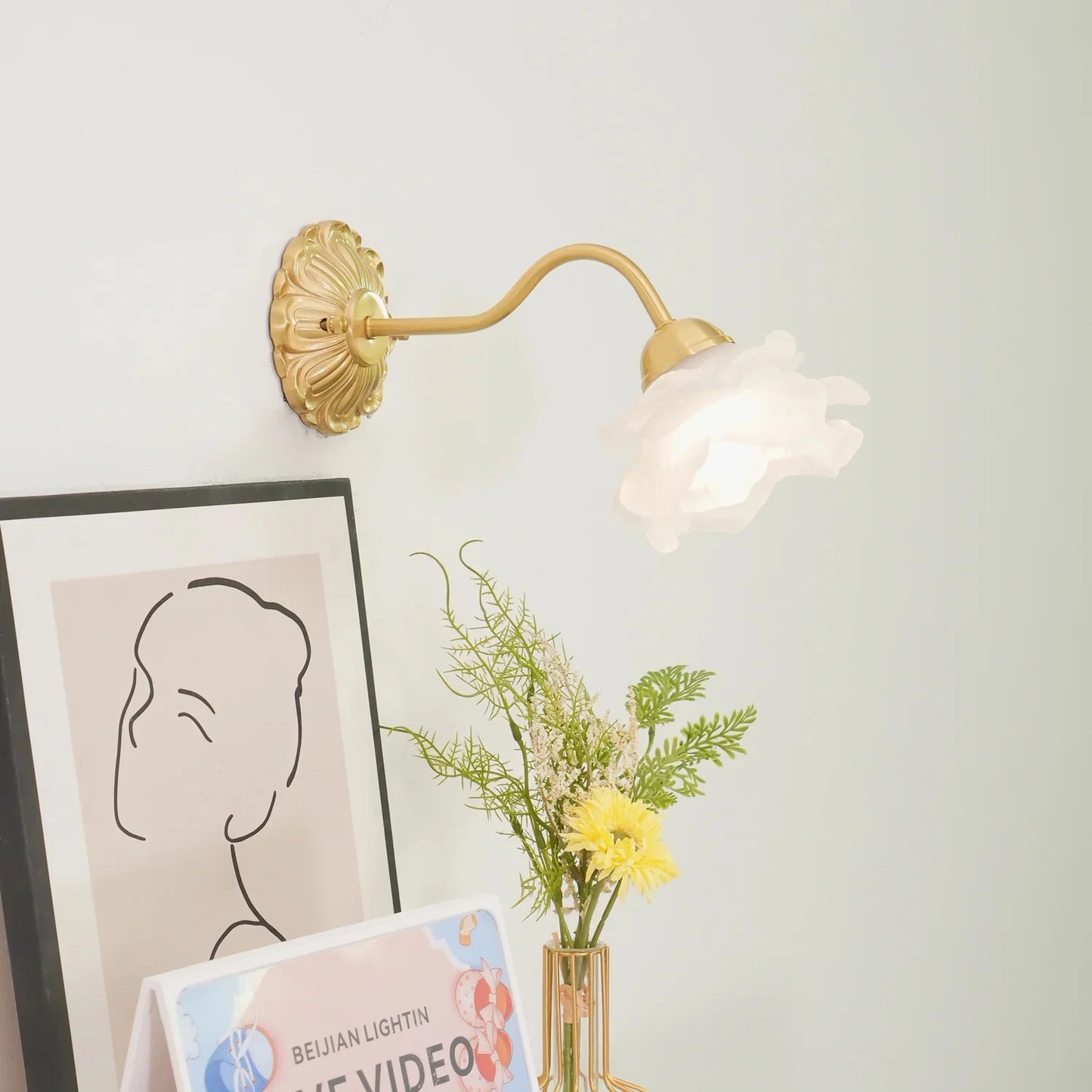 Floral Glass Wall Lamp